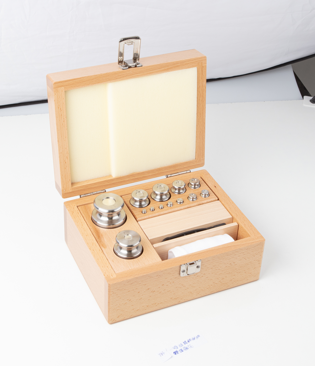 F2 1 g - 1 kg Gewichtsatz im Holzetui